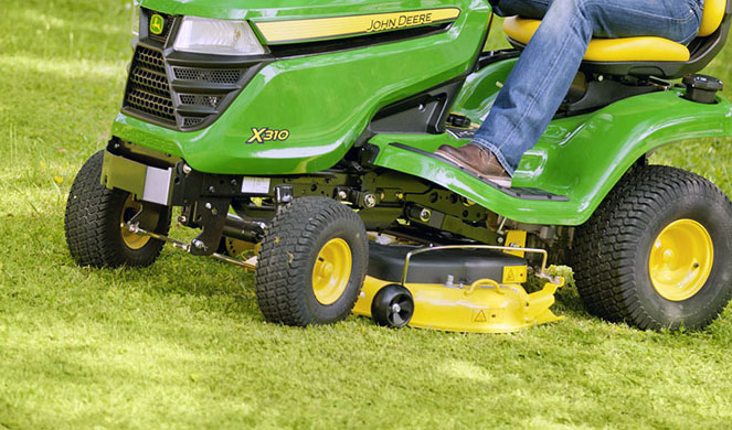 Lawn Maintenance Services from Riedel Garden Center